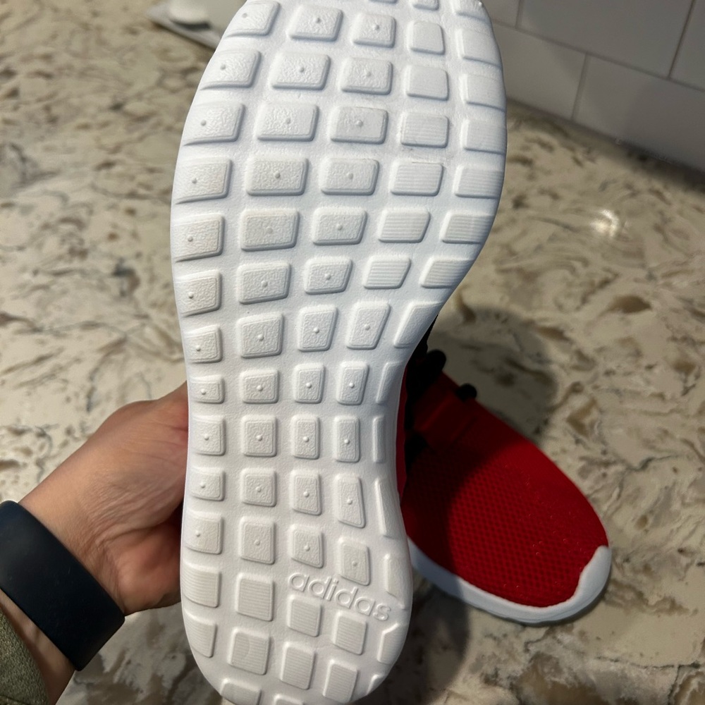 Red adidas size 7 men - Picture 4 of 5